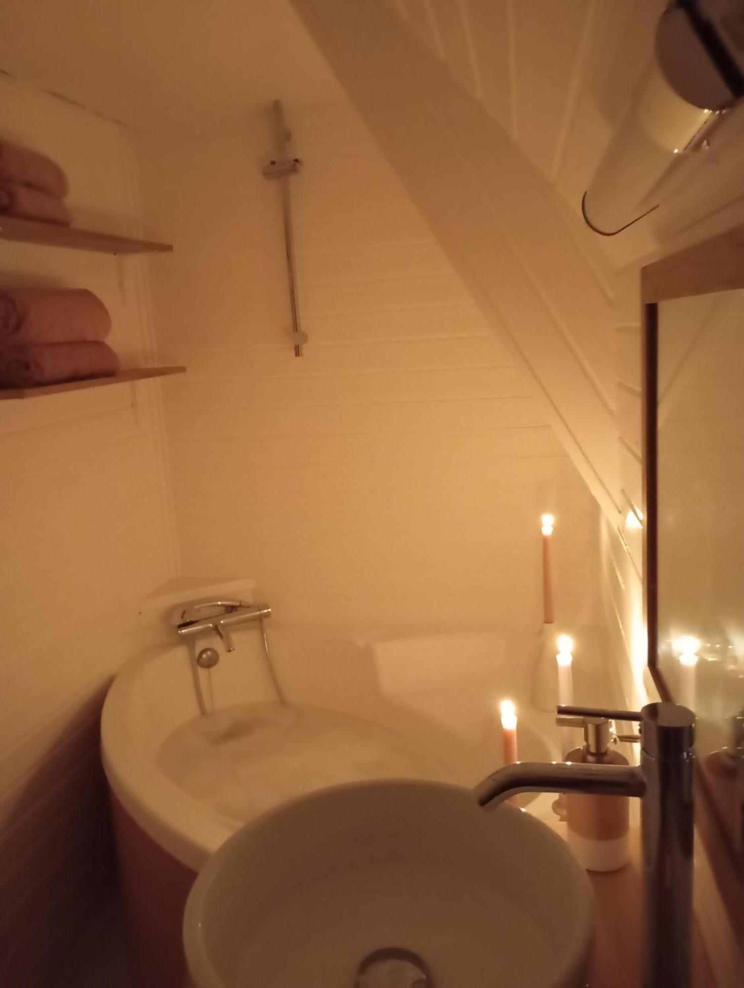 Escapade Romantique Sous Les Toits De Kereon - Centre Historique, Rue Pietonne Quimper Zewnętrze zdjęcie